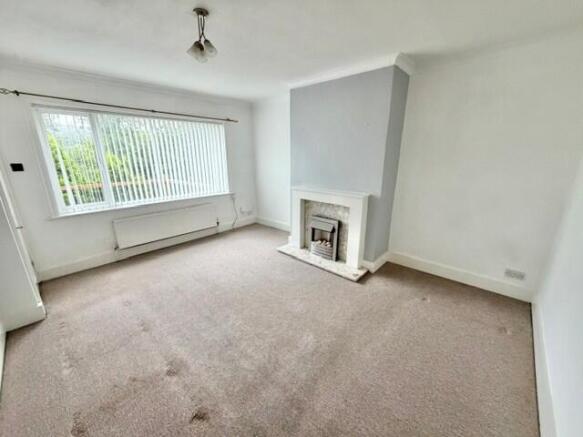 3 bed House to rent Image 4
