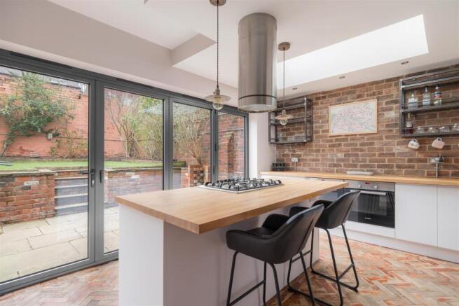 untitled (9 of 22).jpg