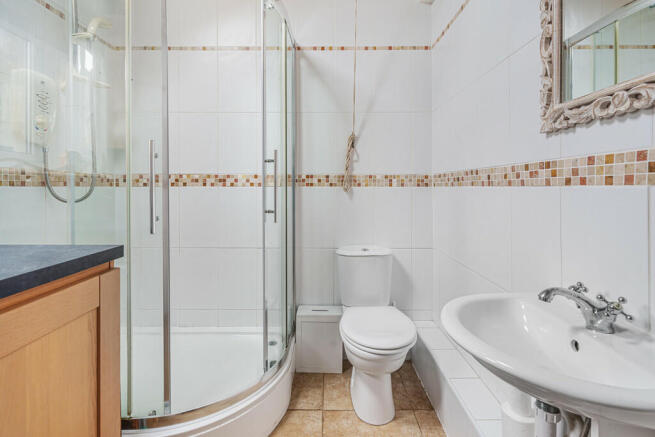Utility/Shower Ro...