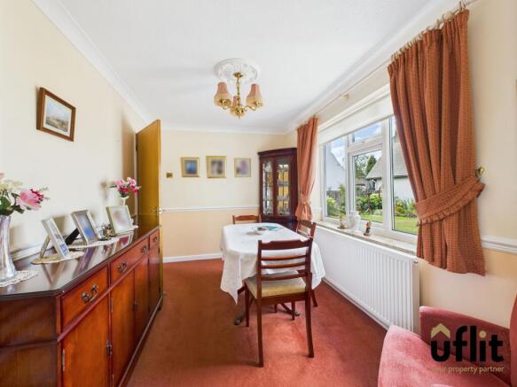 2 bed Detached Bungalow for sale Image 8