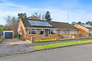 52, Severn Way, Kettering NN16 9HN