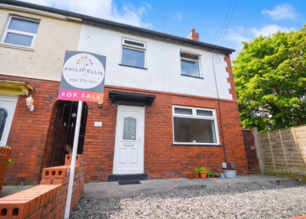 Polefield Grange, Prestwich, M25