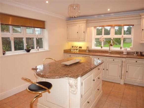 BREAKFAST KITCHEN