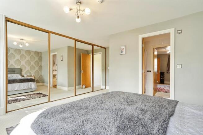 4 bed End of Terrace for sale Image 11