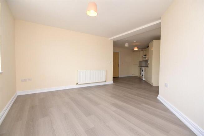 1 bed Apartment to rent Image 4