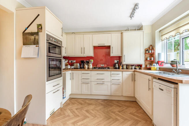 Kitchen/breakfast...