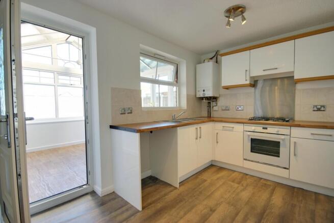 2 bed Semi-Detached for sale Image 7
