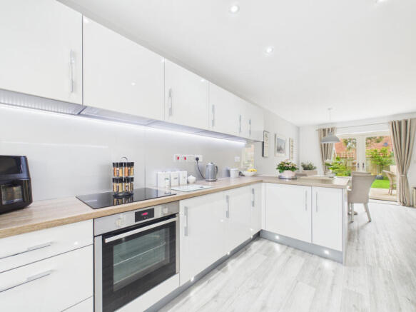 4 bed Detached for sale Image 9