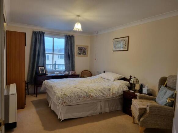 Flat 17