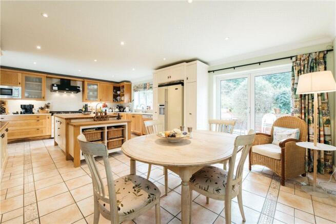 Kitchen/Breakfast Rm