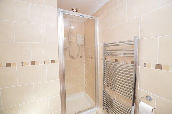 en-suite shower room