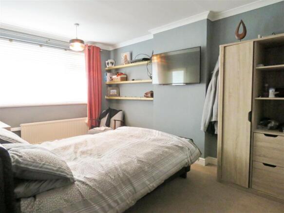 Bed 3.JPG