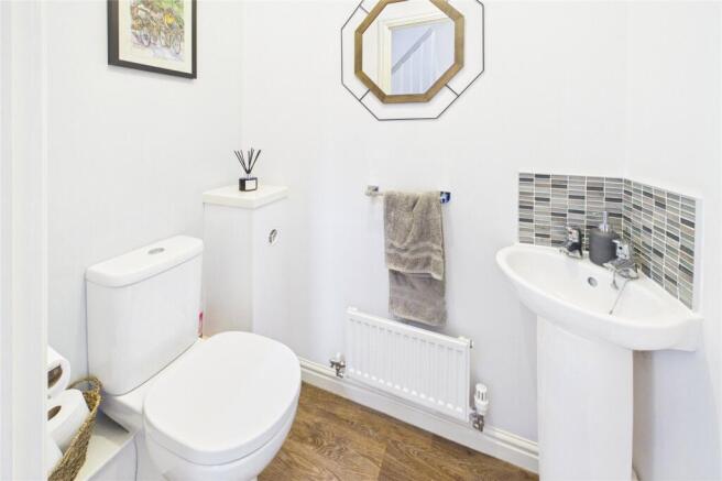 3 bed Detached for sale Image 11