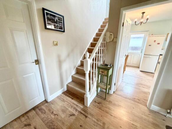 4 bed Detached for sale Image 4