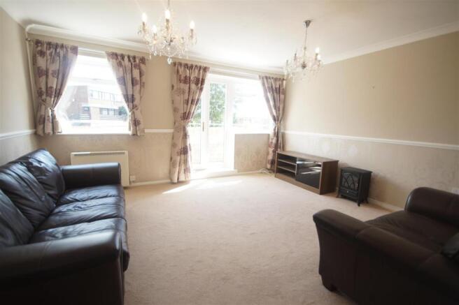 Lounge / Dining Room