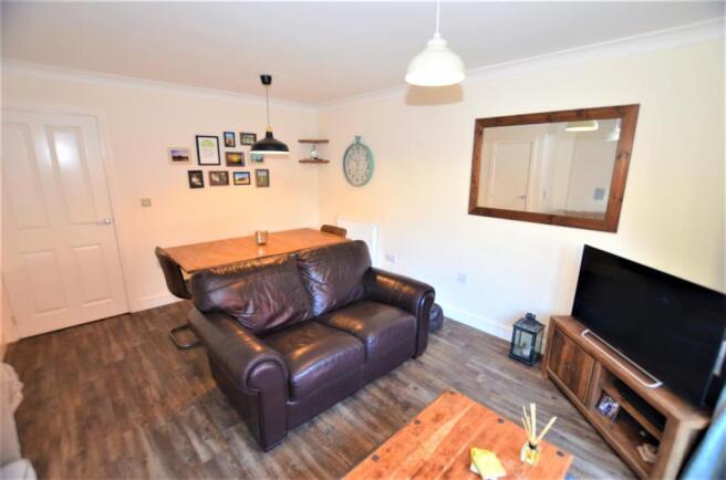 Lounge/Dining Room