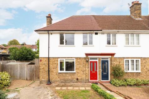 Tallis Grove, Charlton
