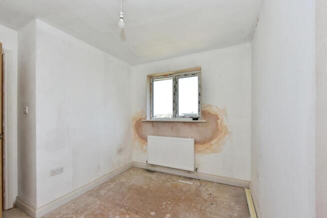 3 bed Semi-Detached for sale Image 10