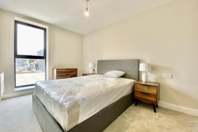 2 bed Apartment to rent Image 9
