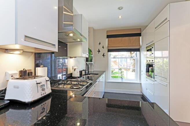 4 bed End of Terrace for sale Image 7