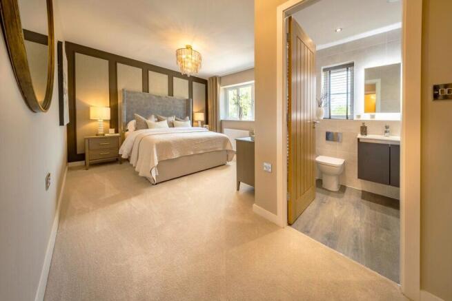 4 bed Detached for sale Image 7