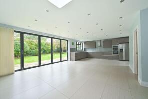 47, Oak Tree Drive, Whetstone, London N20 8QJ