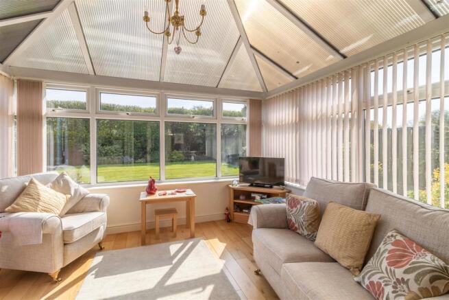 Bay Crescent 16-Conservatory B.jpg