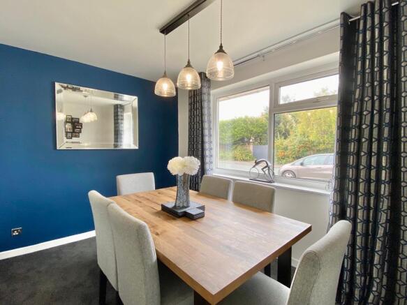 Wicks Green - dining