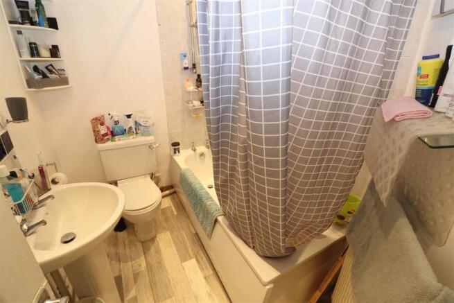 Bathroom / WC