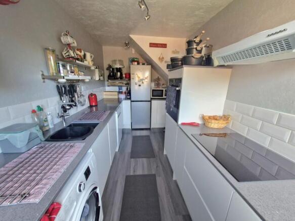 Photo 6