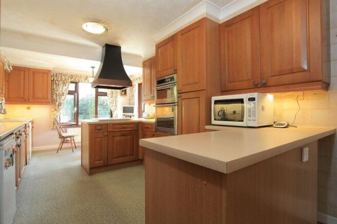 Kitchen & ...