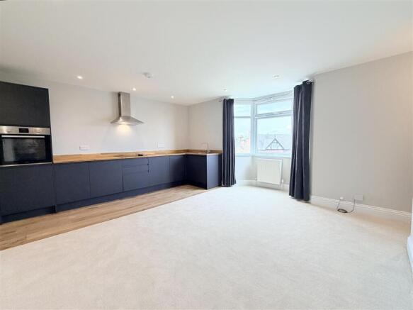 1 bed Apartment for sale Image 5