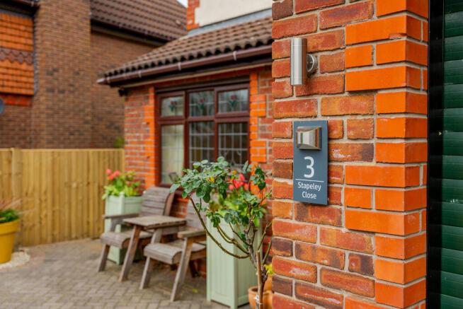 Stapeley Close, Kingsmead photo 4