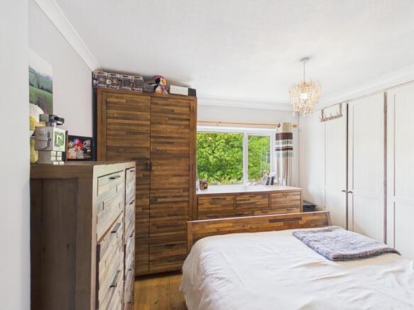 3 bed Semi-Detached for sale Image 8