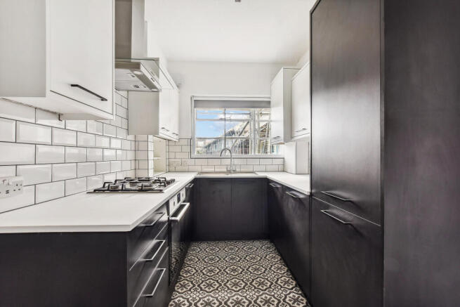2 Kitchen.jpg