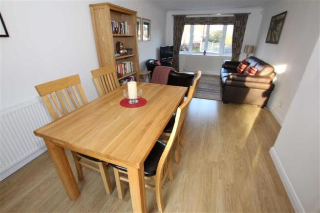 THROUGH SITTING ROOM