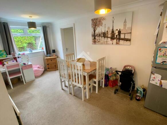 3 bed Semi-Detached for sale Image 5