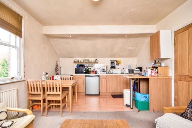 Bed / Kitchen