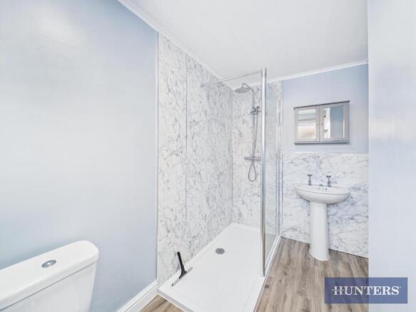 6 bed Block of Apartments for sale Image 7