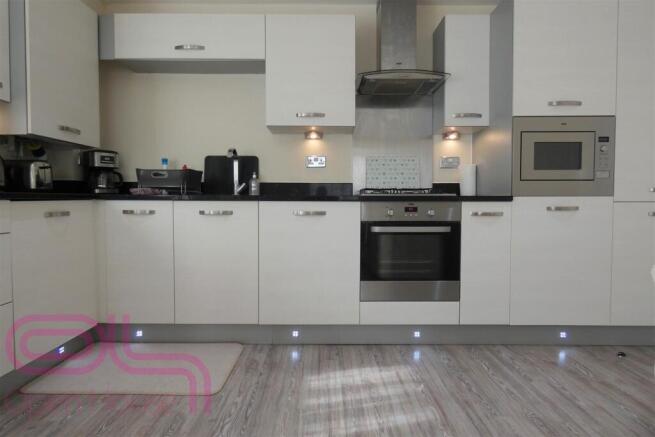Albacore Way - Kitchen.jpg