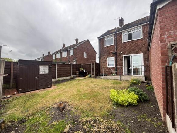 2 bed Town House for sale Image 4