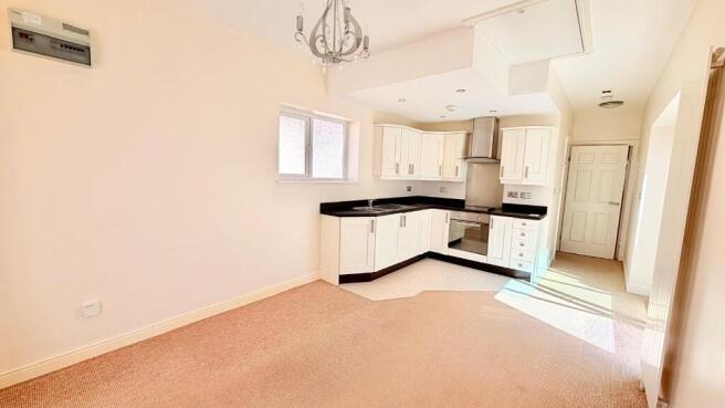 1 bed Detached for sale Image 5