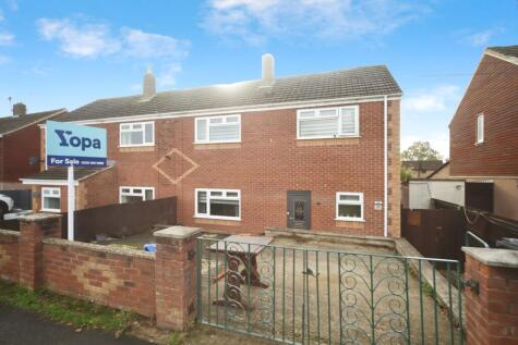 Dorchester Road, Taunton, TA2