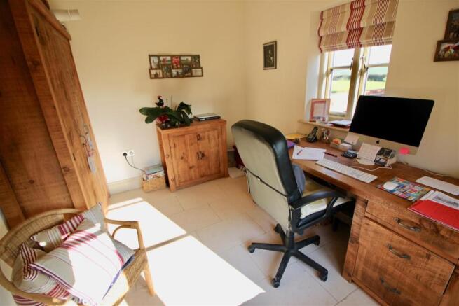 STUDY/OFFICE