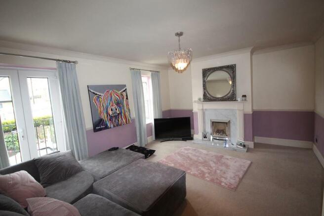 Living room 2.jpg