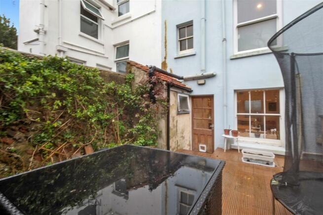 Rear Garden (3).jpg
