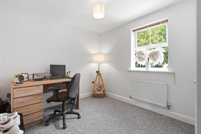 2 bed Flat for sale Image 11