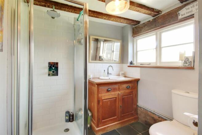 Ground Flr Shower