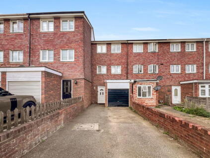 Sevenoaks Close, RM3
