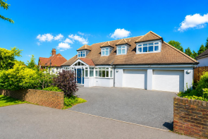 74, Roundwood Way, Banstead SM7 1EG